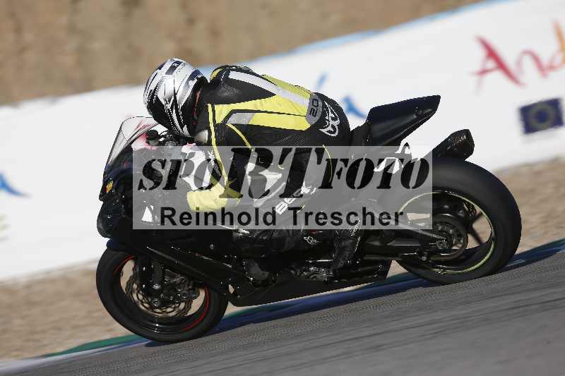 /Archiv-2024/02 29.01.-02.02.2024 Moto Center Thun Jerez/Gruppe rot-red/backside